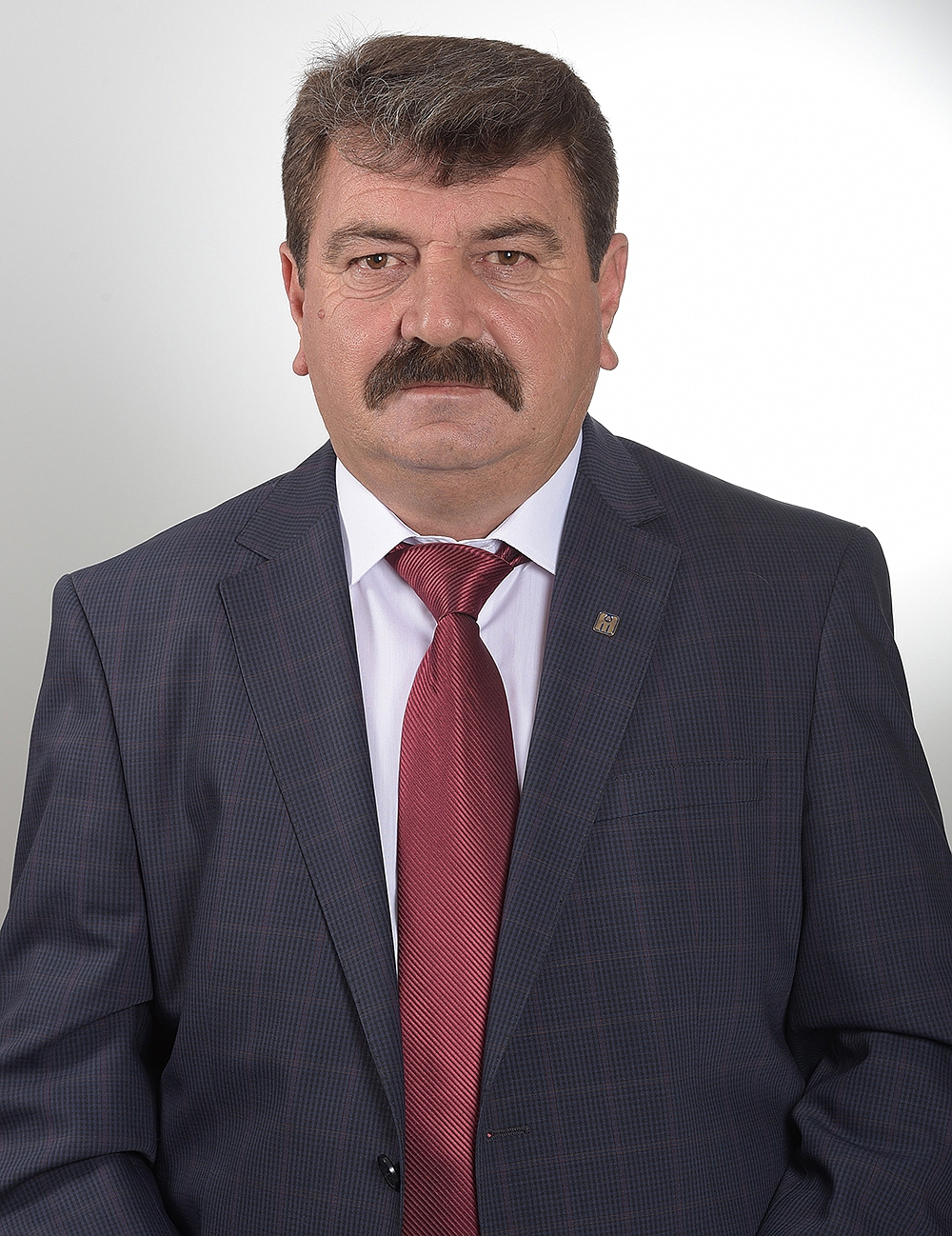 NİHAT SARI