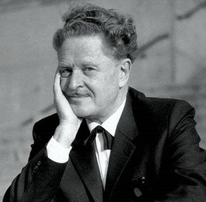NAZIM HİKMET