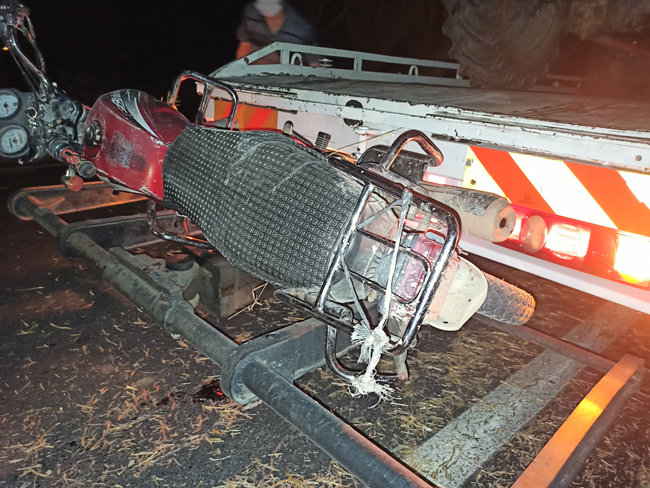 TRAKTÖR RÖMORKUNA ARKADAN ÇARPTI: 2 YARALI