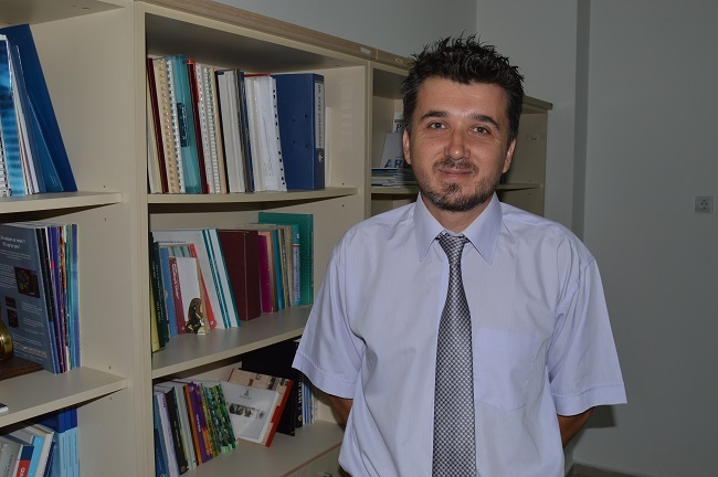 TÜRKİYE İLE ALMANYA'DAKİ ÜNİVERSİTE "TAVUK KARASI" İÇİN ÇARE ARAYACAK