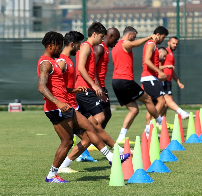 ORGILL ANTALYASPOR'LA İLK ANTRENMANINA ÇIKTI