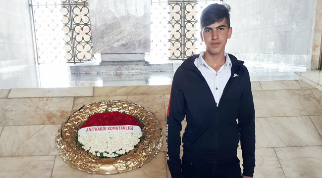 Başkan Özağıl, trafik kazalarında 11 yıl ara ile iki evlat acısı birden yaşadı