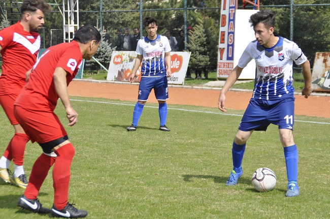 59 YAŞINDAKİ 'FUTBOL ÇINARI'NIN ÖYKÜSÜ