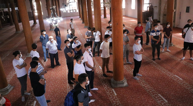 7 kentten 350 genç Afyonkarahisar’ı gezdi