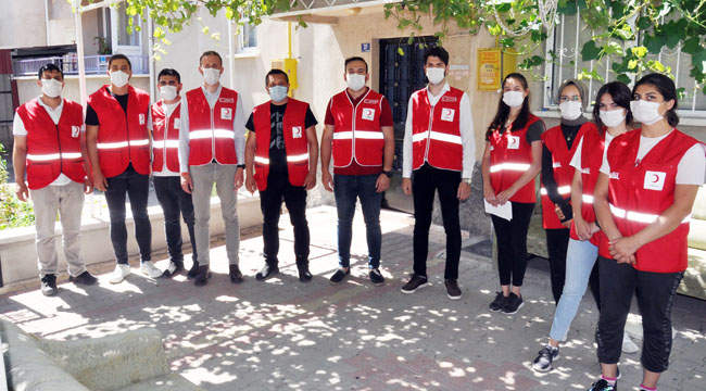 Türk Kızılay Zafer Bayramı’nda çocukları sevindirdi