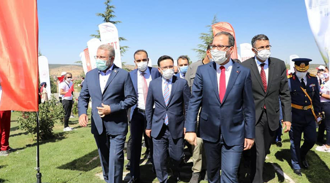 ZAFER BAYRAMI COŞKUYLA KUTLANDI