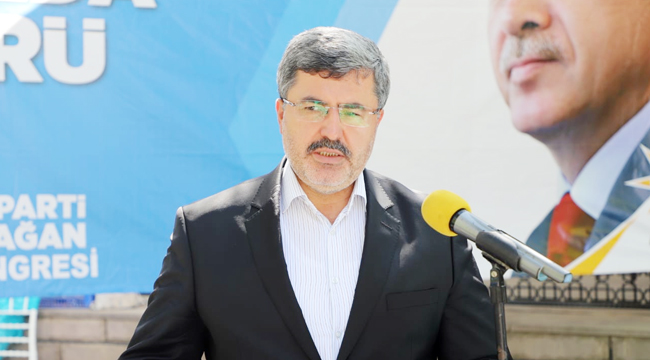 “AK PARTİ LAF DEĞİL, İŞ ÜRETİYOR”