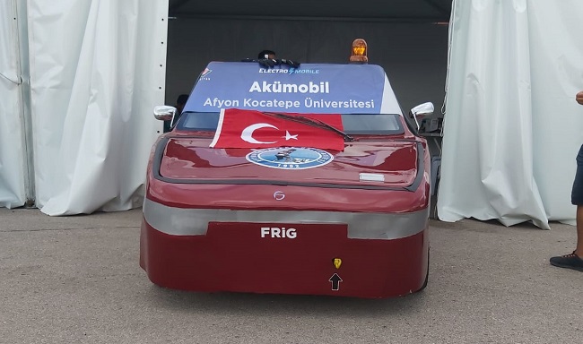 AKÜ’NÜN TAKIMI, İLK 15’E GİRDİ