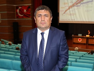 Cumhurbaşkanının selamını getirmeye devam ediyor