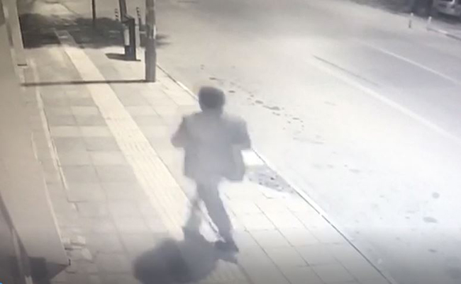 Cinayet zanlısının kaçış anı güvenlik kameralarına yansıdı