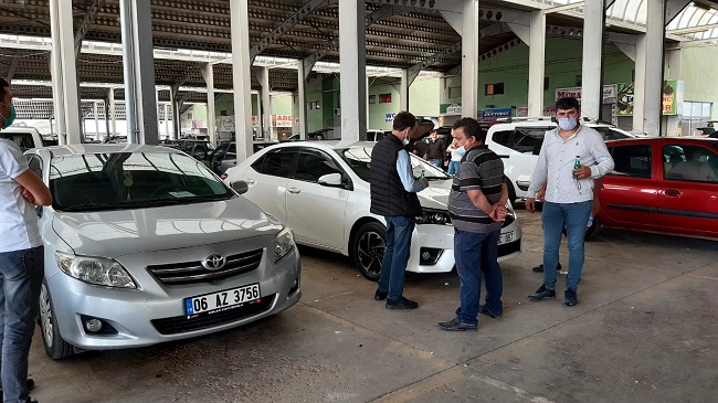 GALERİCİLER KAÇAK ARABA SATANLARDAN DERTLİ