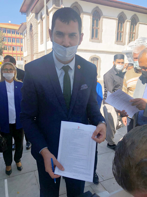 İYİ PARTİLİLERDEN "İYİLERE İYİLİK YAKIŞIR" HAREKETİ