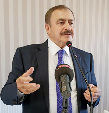 EMİNE ERDOĞAN İLİM VE KÜLTÜR MERKEZİNDE DEVİR TESLİM TÖRENİ YAPILDI