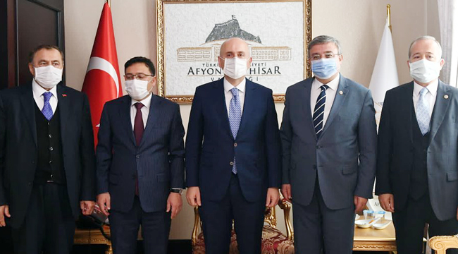 MHP’Lİ TAYTAK, BAKANI KARAİSMAİLOĞLU’NU AK PARTİLİLERLE BİRLİKTE KARŞILADI