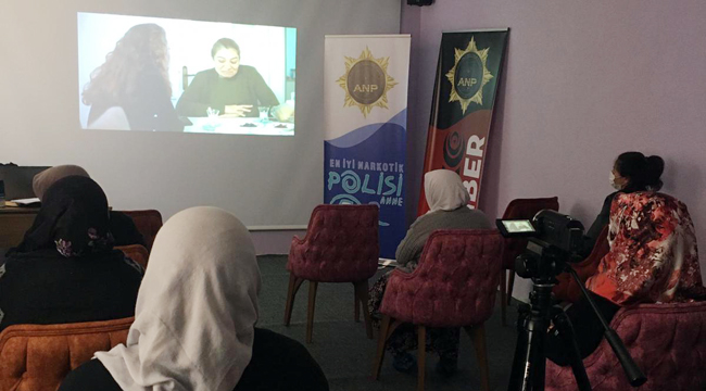 25 ANNE VE ANNE ADAYINA EĞİTİM VERİLDİ