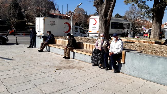 Afyonkarahisar halkı kısıtlama kararlarından memnun