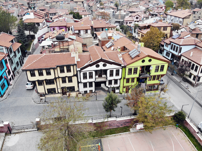 Afyonkarahisar’ın eşsiz güzelliğe sahip tarihi konakları