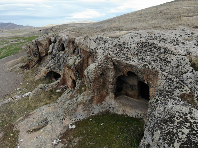 Derbent İnleri keşfedilmeyi bekliyor
