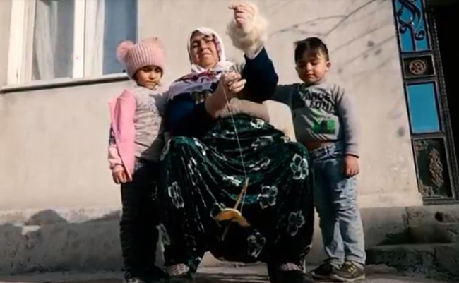 İlkokul öğrencilerinden takdire şayan aile filmi
