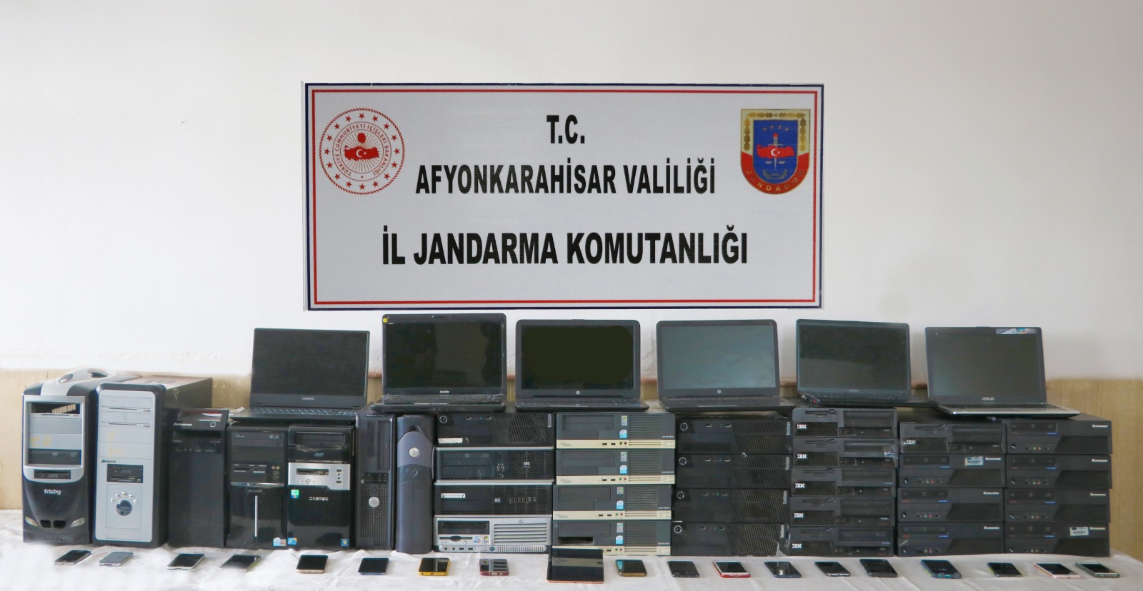 ÇAĞRI MERKEZİ ÜZERİNDEN 4 MİLYON LİRALIK VURGUN
