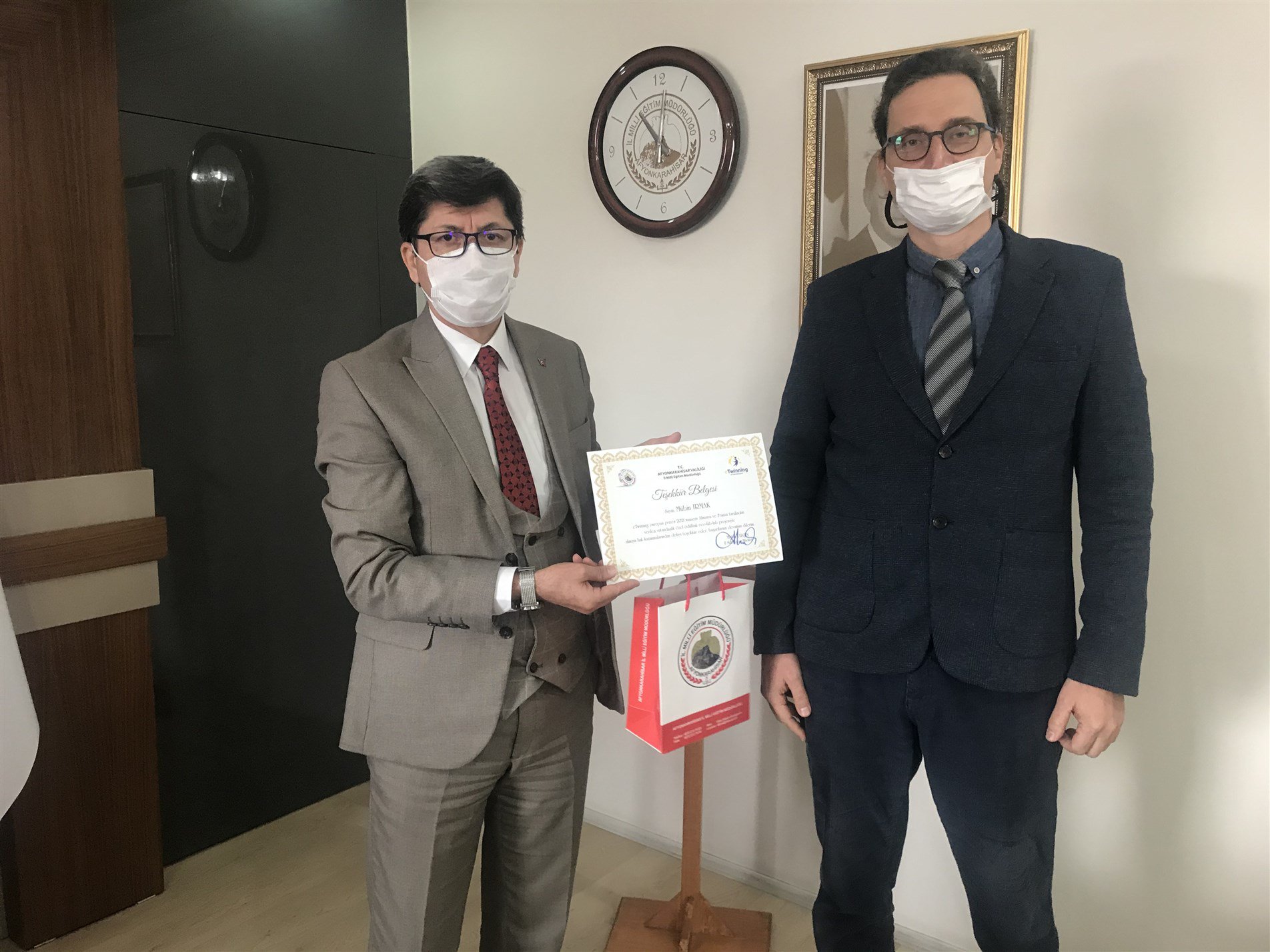 TÜRKİYE'NİN İLK ÖDÜLÜ AFYON'A VERİLDİ