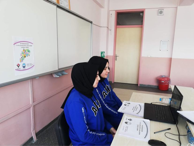 Kız Anadolu İmam Hatip Lisesi Bölge 2.’si oldu