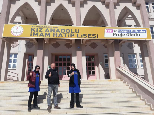Kız Anadolu İmam Hatip Lisesi Bölge 2.’si oldu