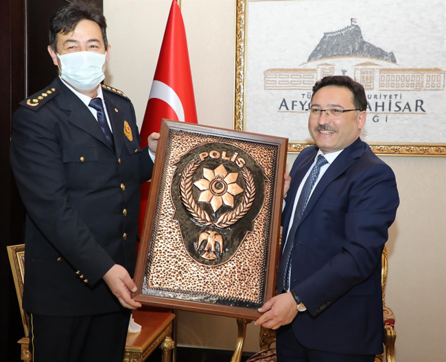 Pandemide başarı örneği gösterdiler