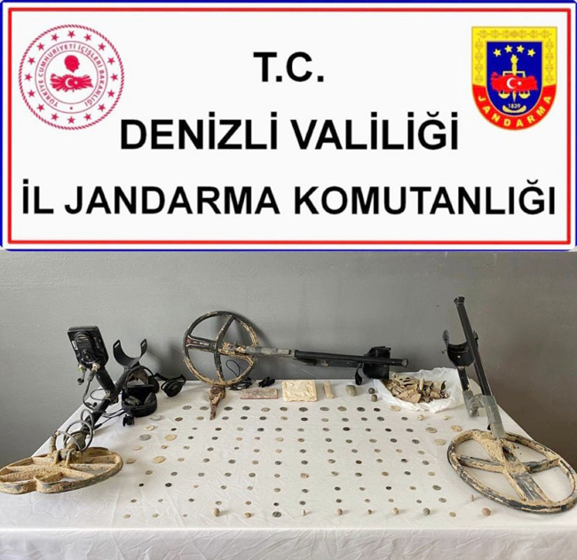 Kaçak kazı yapan 3 şüpheli tarihi eserler ile yakalandı