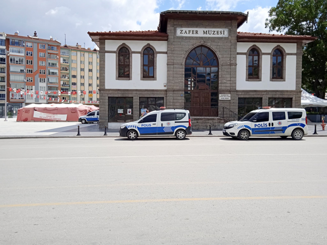 Afyonkarahisar’da aylar sonra gelen kısıtlamasız pazar günü
