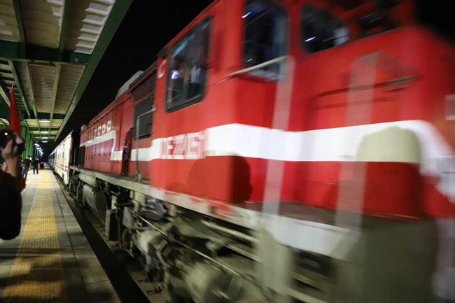 ZAFER TRENİ KOCATEPE'YE ULAŞTI