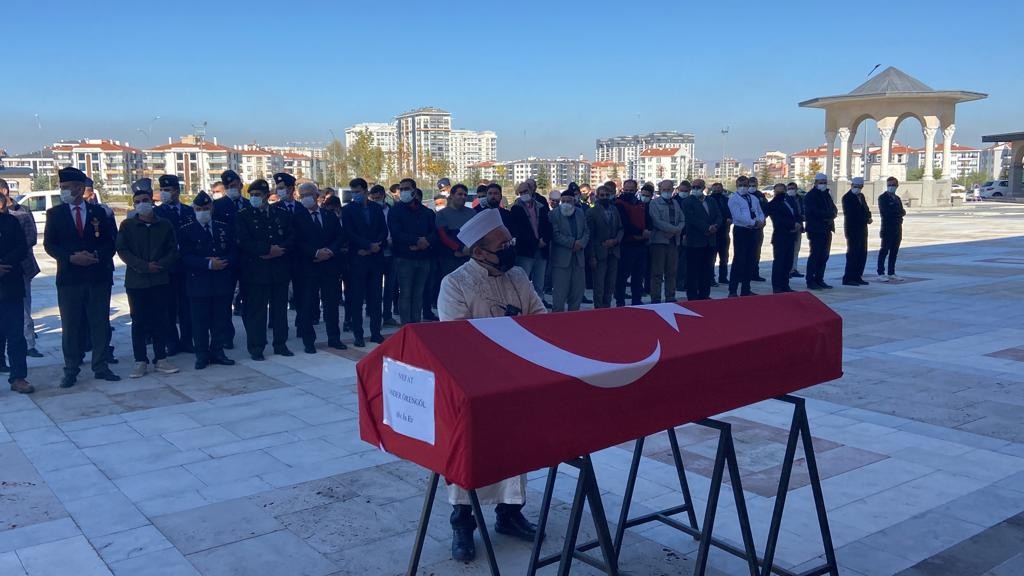 AFYONLU ASKER SONSUZLUĞA UĞURLANDI