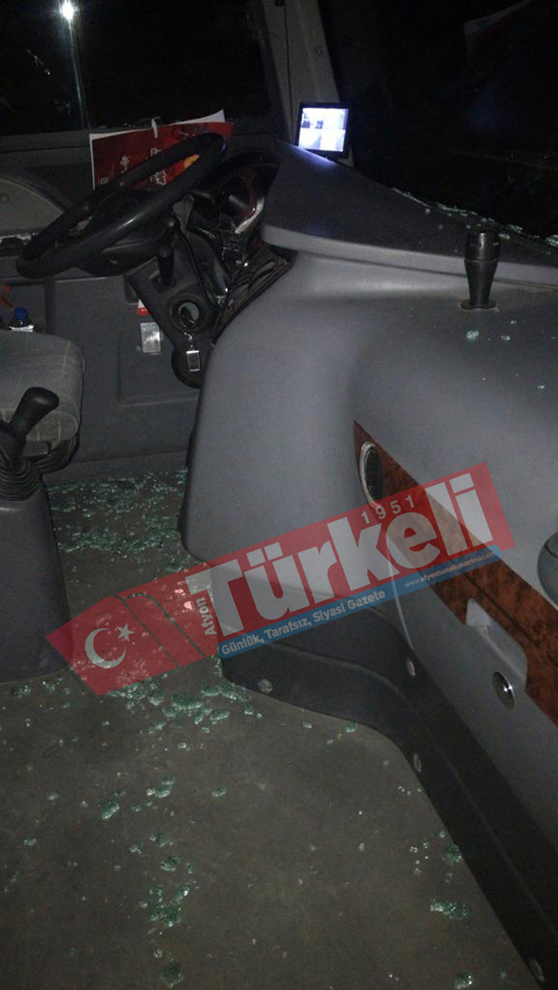Uyuşturucu madde kullanan gençler okul servisine saldırdı