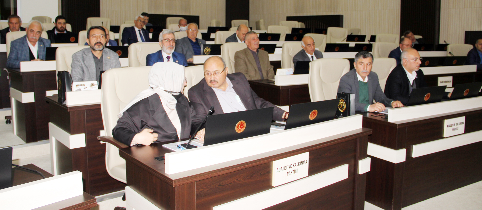 ÖZEL İDARENİN 2022 YILI BÜTÇESİ 215 MİLYON