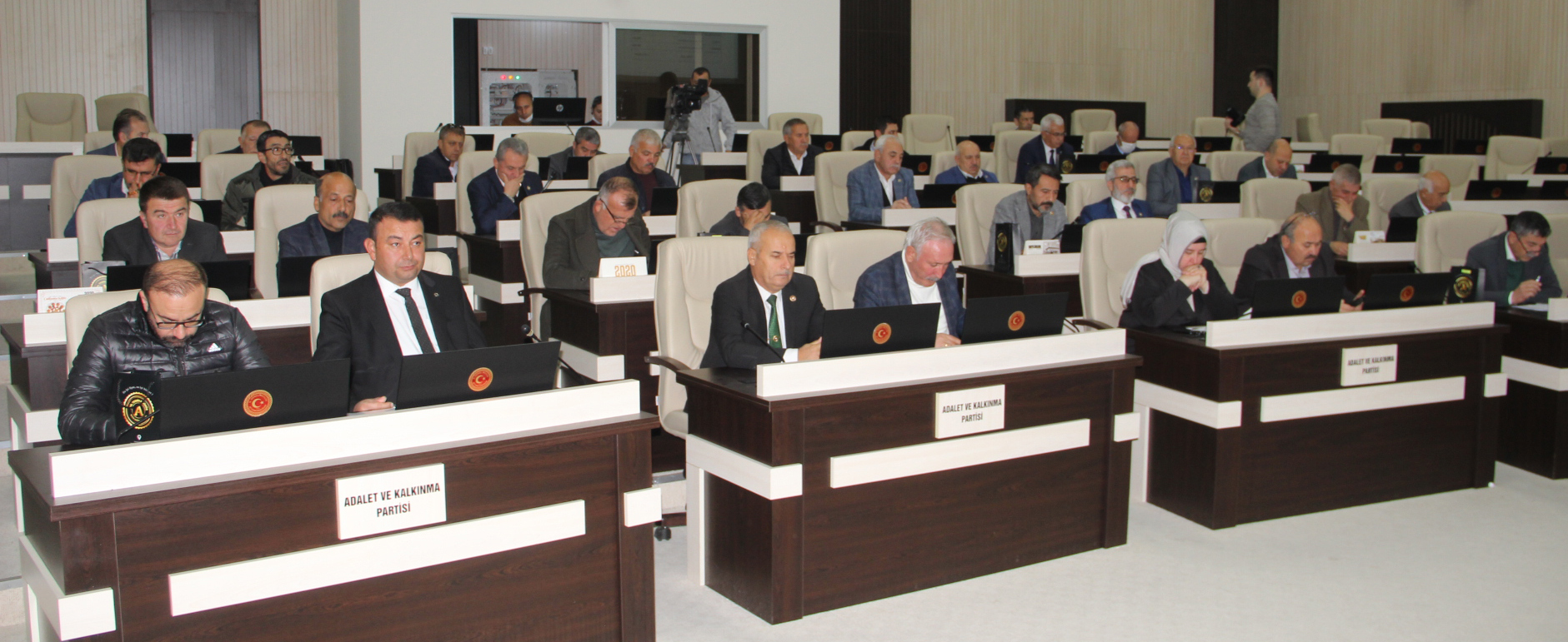ÖZEL İDARENİN 2022 YILI BÜTÇESİ 215 MİLYON