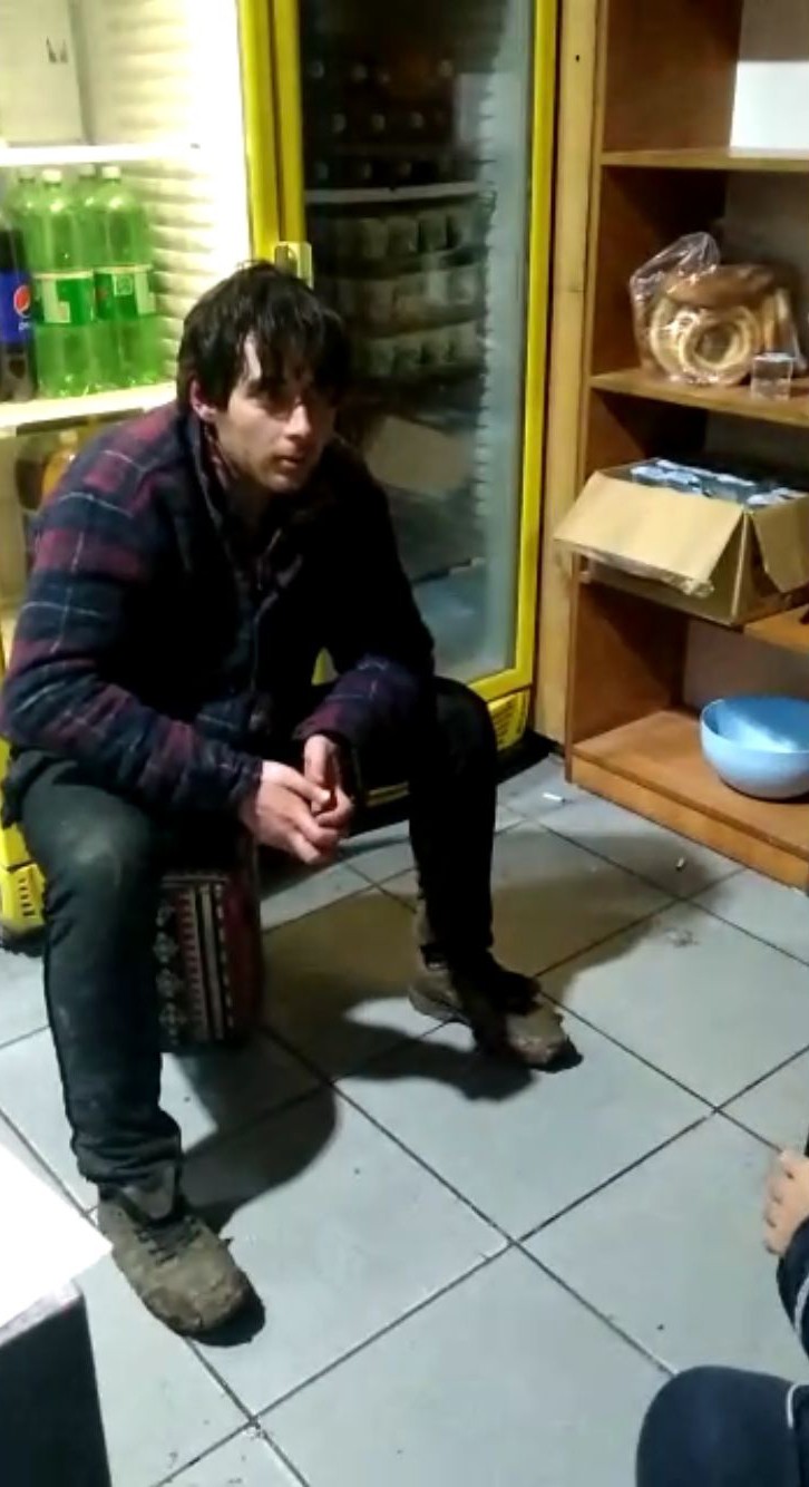 Türbe ziyaretine geldikleri köyde kayboldu