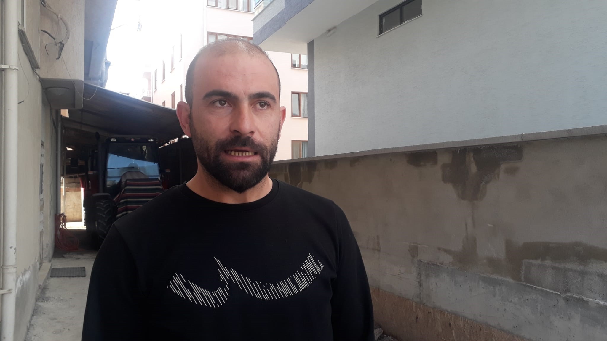 Öğretmene köpek saldırısı güvenlik kamerasında
