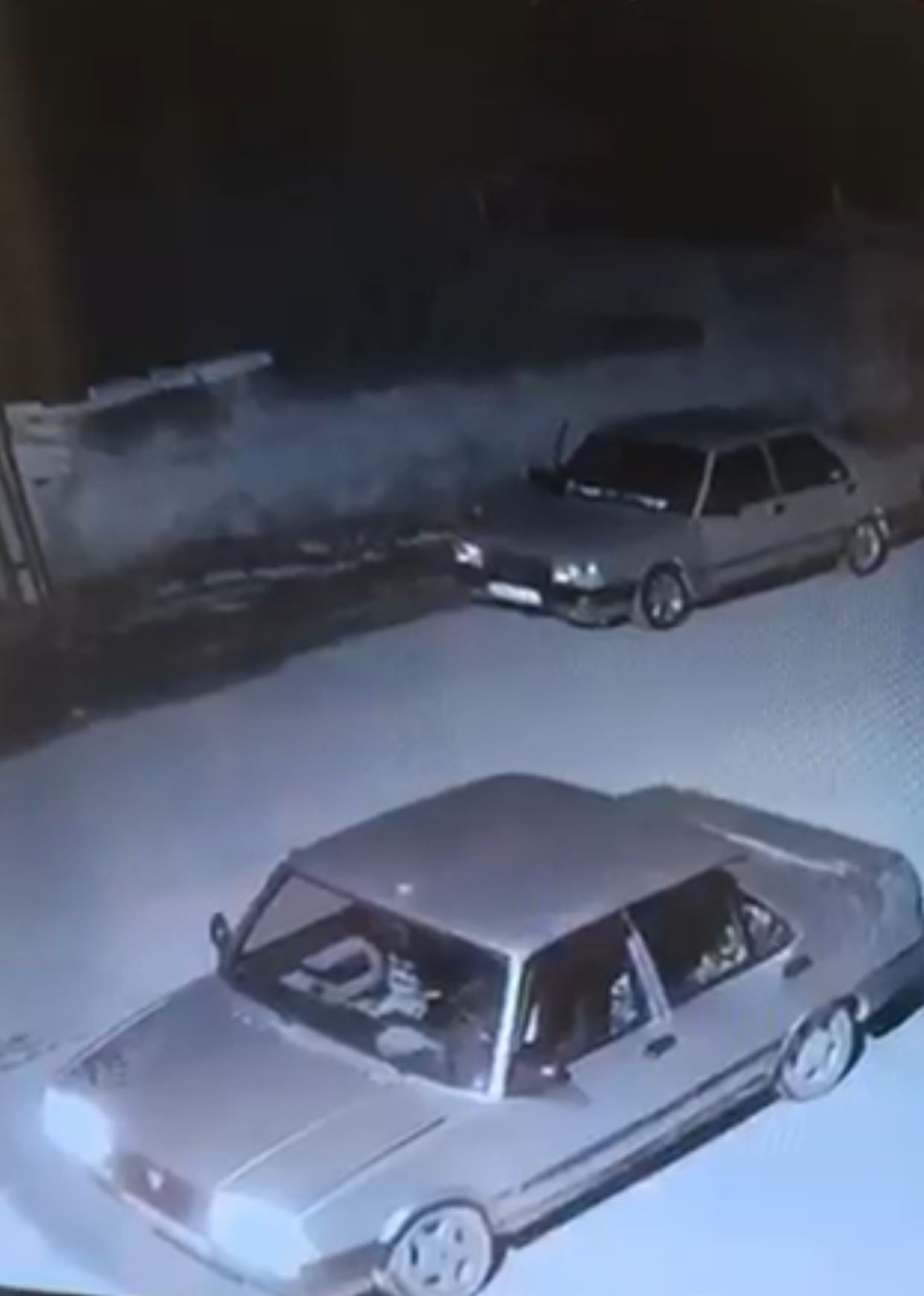 ÇALDIKLARIYLA KENDİNE MÜZİK SİSTEMİ YAPTI