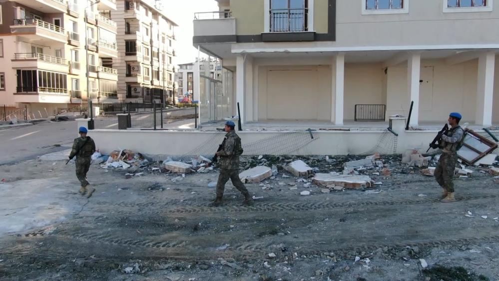 KOMANDOLAR HATAY SOKAKLARINDA