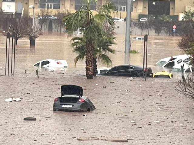 ŞANLIURFA VE ADIYAMAN'DA SEL FELAKETİ: 10 KİŞİ HAYATINI KAYBETTİ, 3 KİŞİ KAYIP