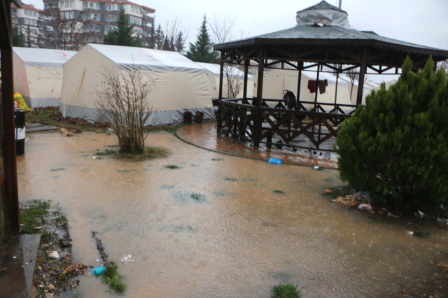 ŞANLIURFA VE ADIYAMAN'DA SEL FELAKETİ: 10 KİŞİ HAYATINI KAYBETTİ, 3 KİŞİ KAYIP