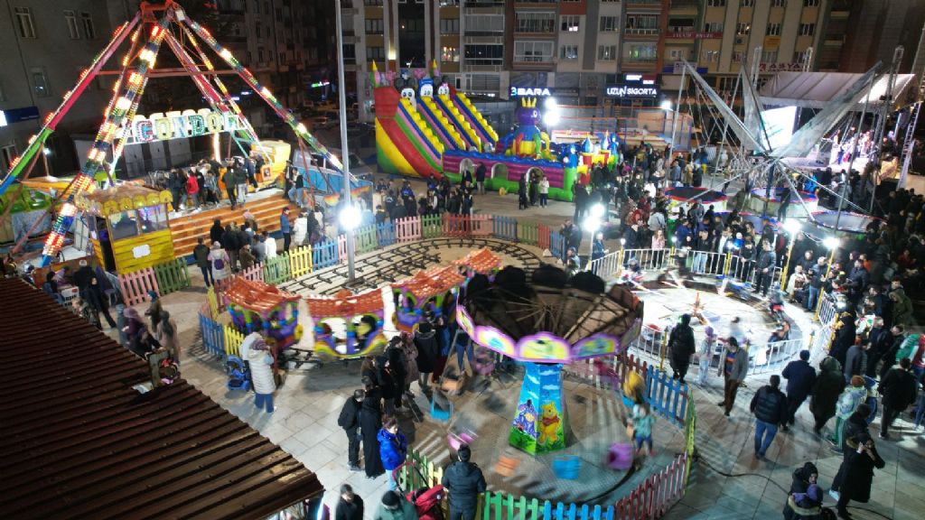 RAMAZAN'IN NEŞESİ AFYONKARAHİSAR'I SARDI