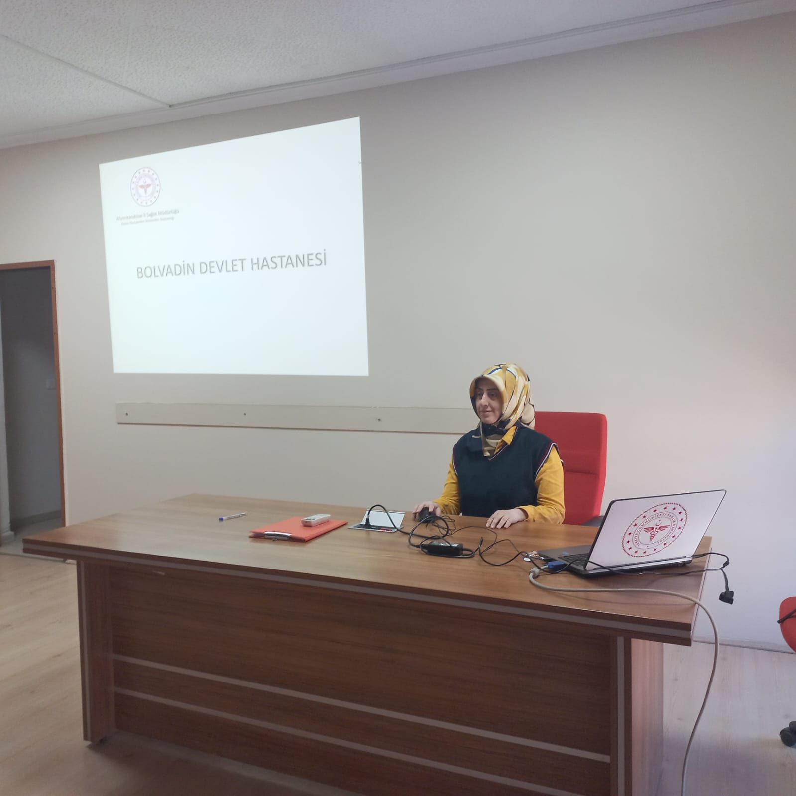 AFYON'DA HASTANE DEĞERLENDİRME TOPLANTILARI DEVAM EDİYOR
