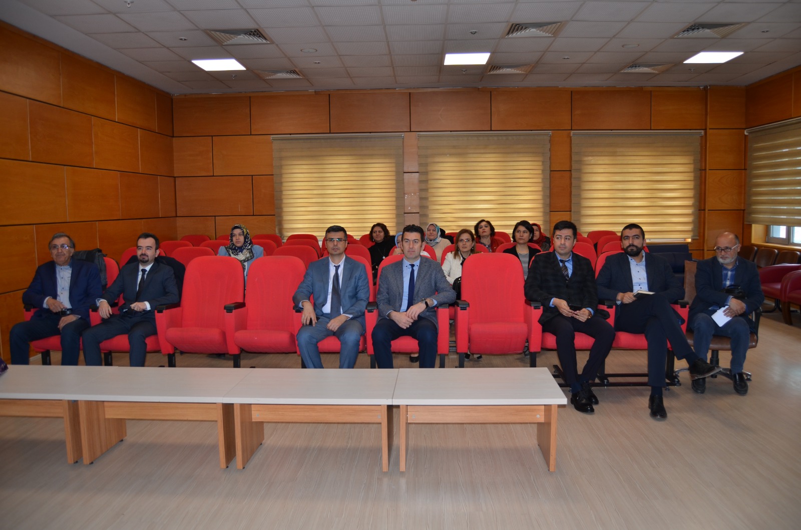 AFYON'DA HASTANE DEĞERLENDİRME TOPLANTILARI DEVAM EDİYOR