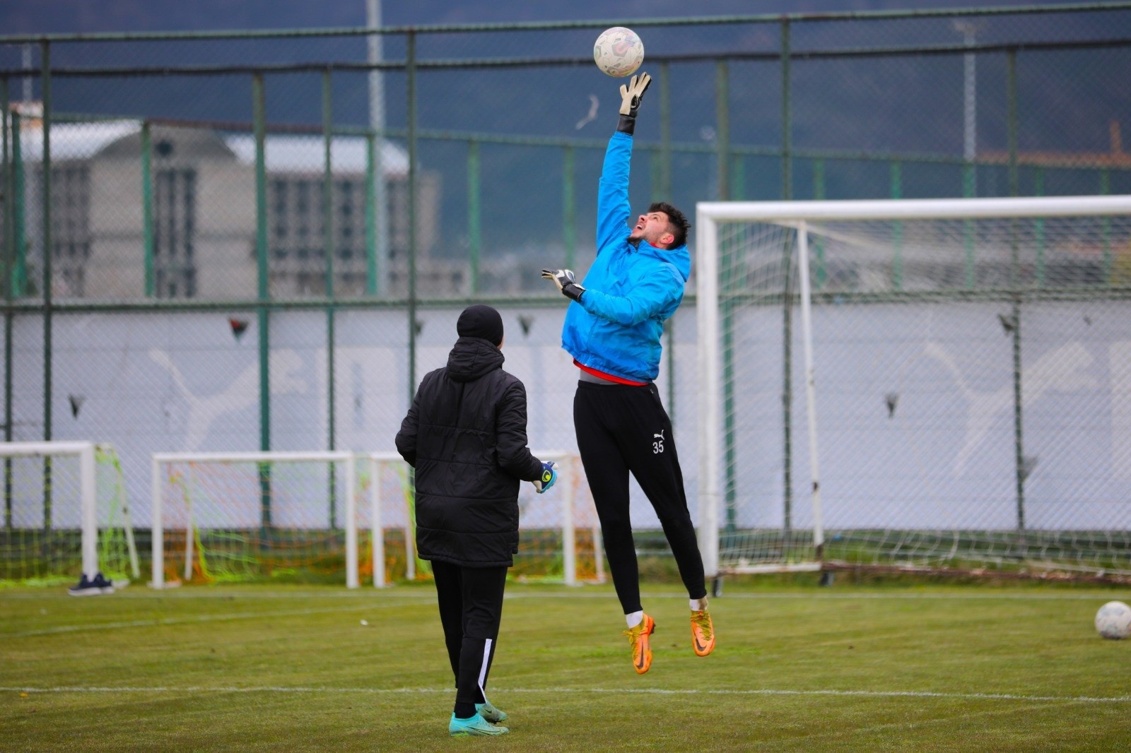 ŞİMŞEKLER, 24 ERZİNCANSPOR MAÇINA HAZIRLANIYOR