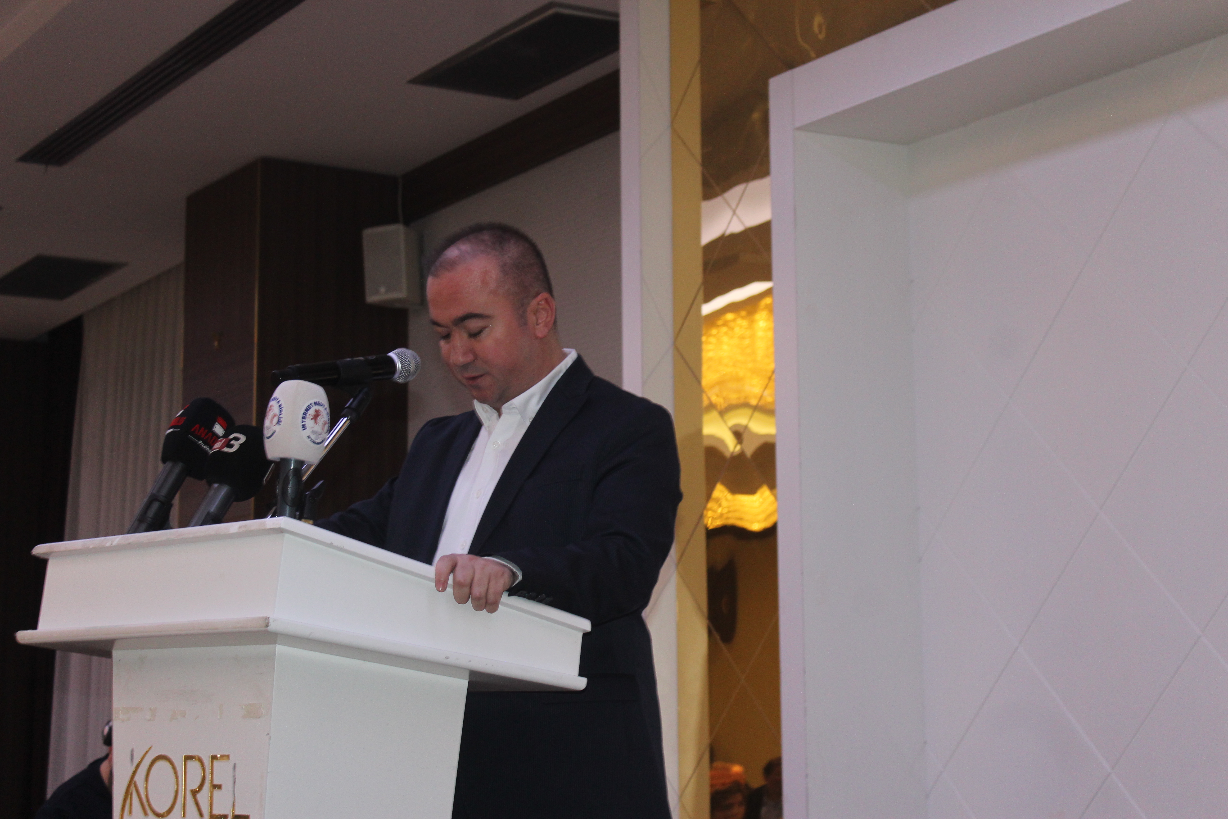 “AK PARTİLİLER BEN BU DAVANIN NEFERİYİM ANLAYIŞINI BENİMSEMİŞTİR.”