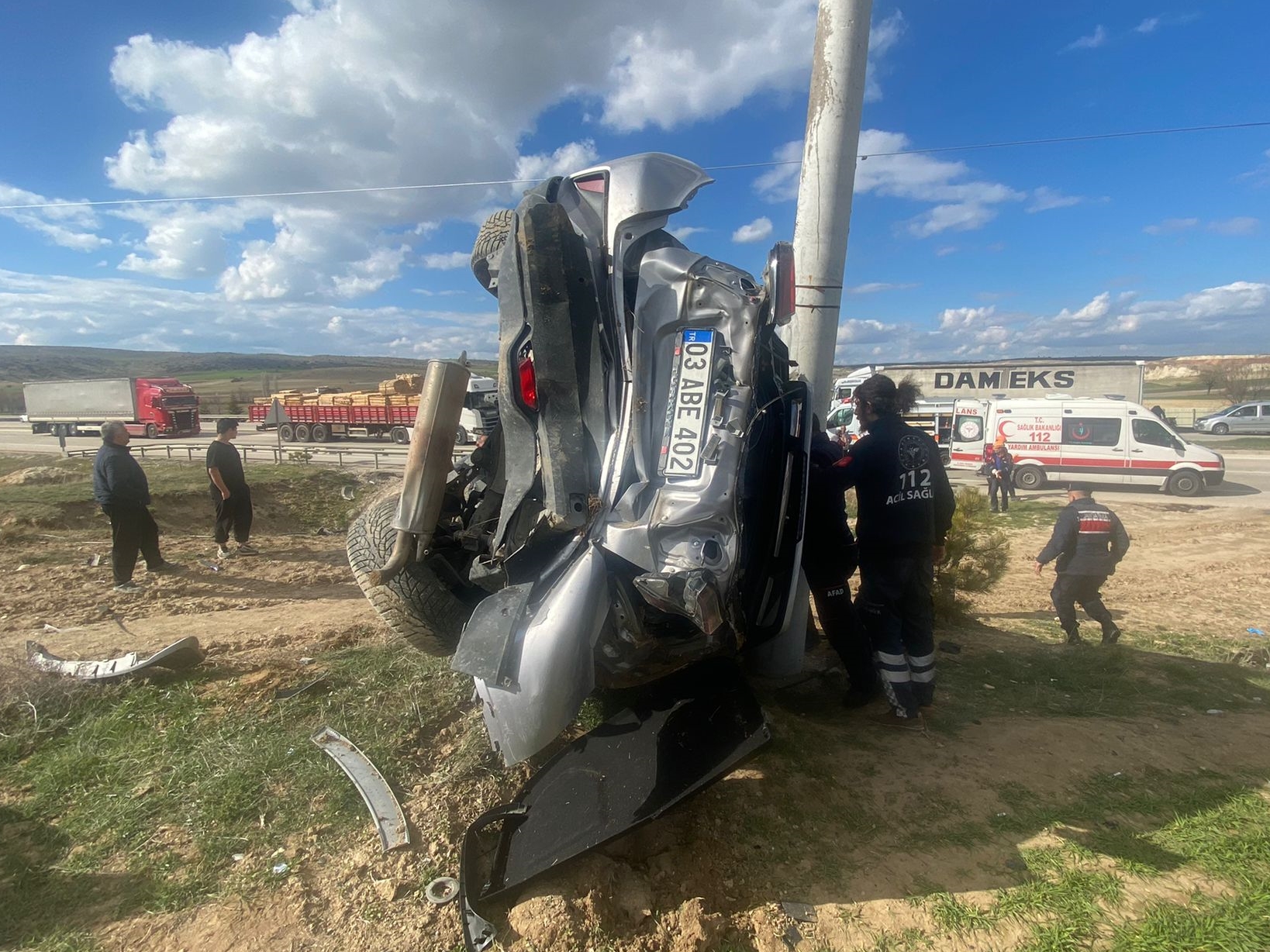 AFYON’DA KORKUNÇ KAZADA 1 ÖLÜ, 3  YARALI!