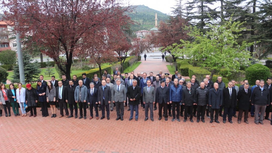 AFYON’DA 23 NİSAN’IN 103. YILDÖNÜMÜ COŞKUYLA KUTLANDI