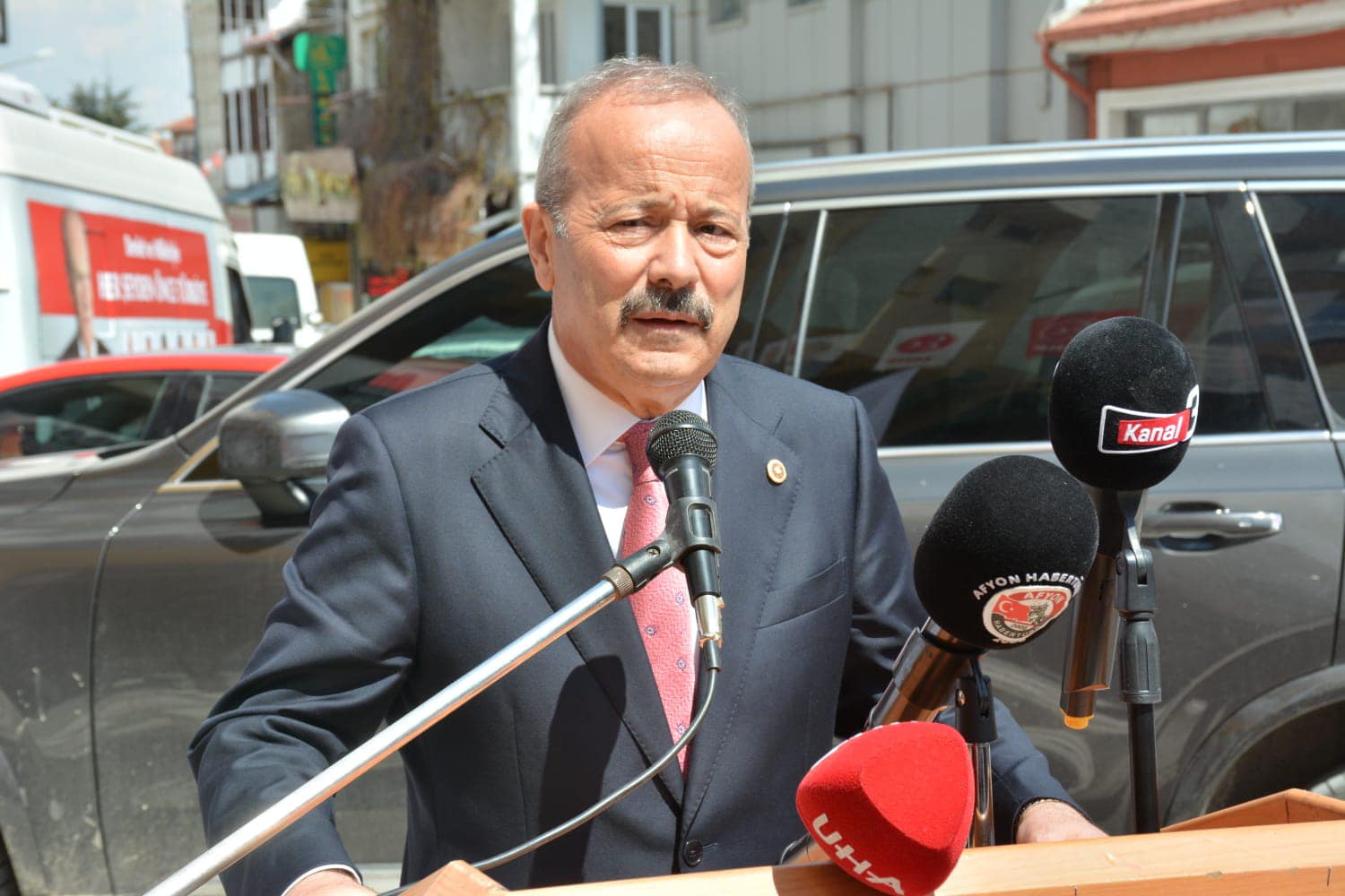 “MHP’NİN KARARI NETTİR, DAVASINI SATANLARA GÜLE GÜLE”