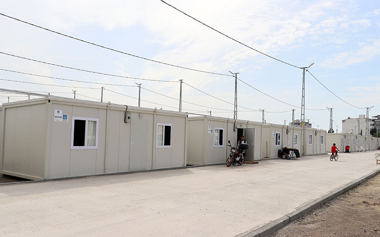 İSKENDERUN’DA 23 KONTEYNER KENTTE 25 BİNE YAKIN DEPREMZEDE KONAKLAYACAK